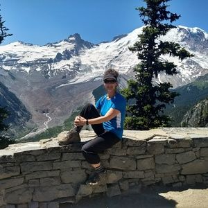 Meet your Posher, Jami